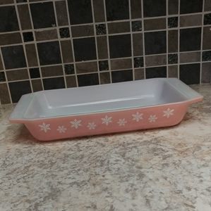 Rare Vintage Pyrex JAJ Pink Snowflake Dish